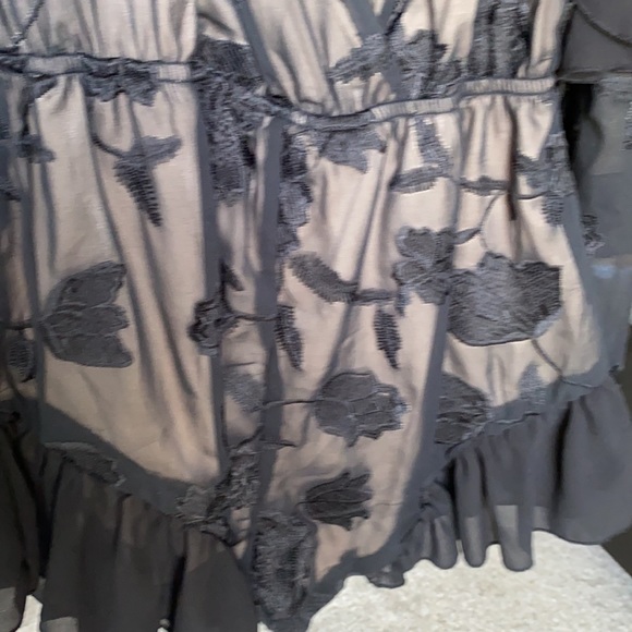 Romper pretty little thing - Picture 3 of 4